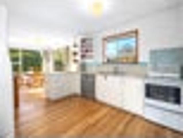 House for sale in Chaslands, Canterbury