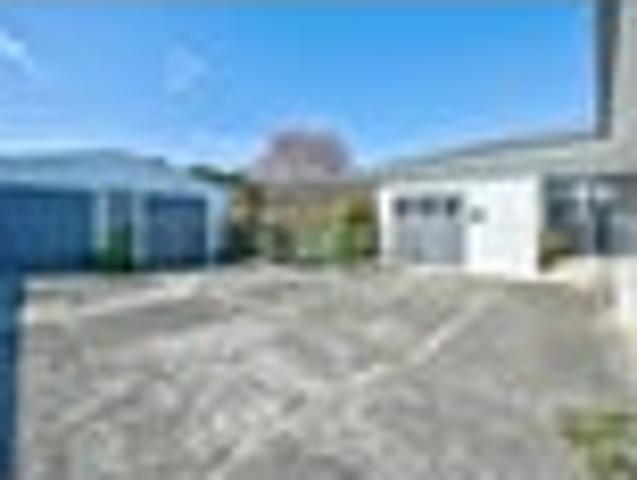 House for sale in Otakou