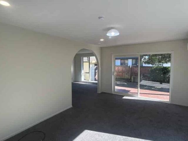 House for rent in Chaslands, Canterbury