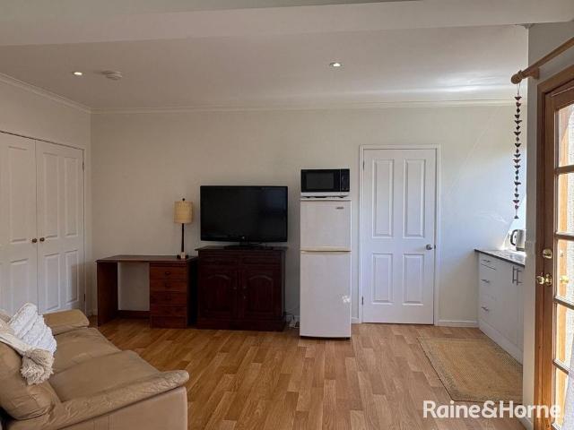 Apartment for rent in Blackmans Bay, Hobart