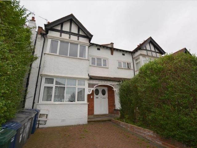 House for rent in Hendon, Greater London