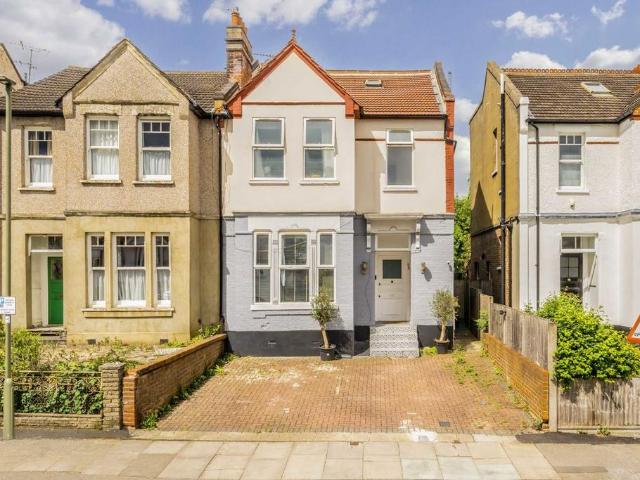 Apartment for rent in Hendon, Greater London