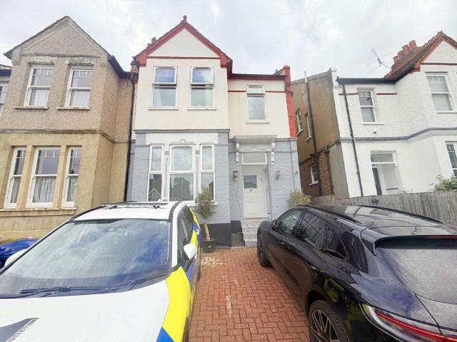 Apartment for rent in Hendon, Greater London