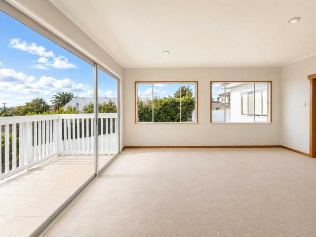 House for rent in Chatswood, Kaipātiki