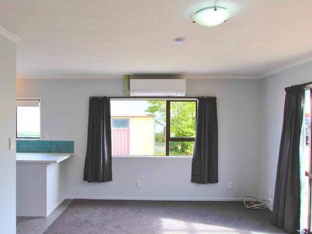 Townhouse for rent in Otakou
