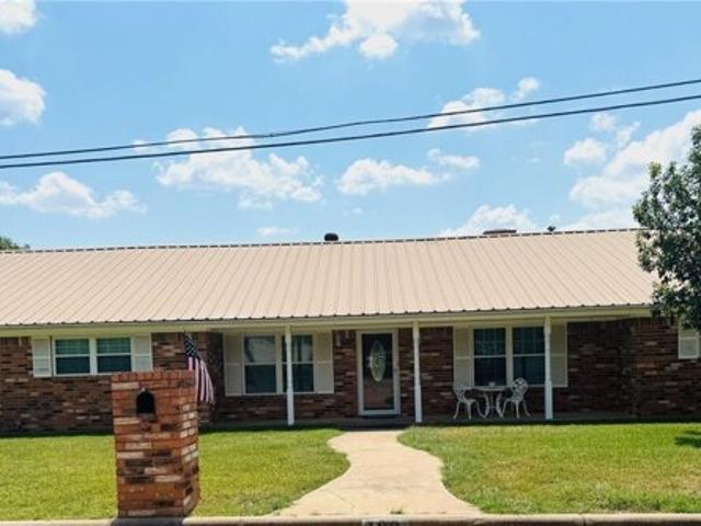 House for sale in Gatesville, Texas