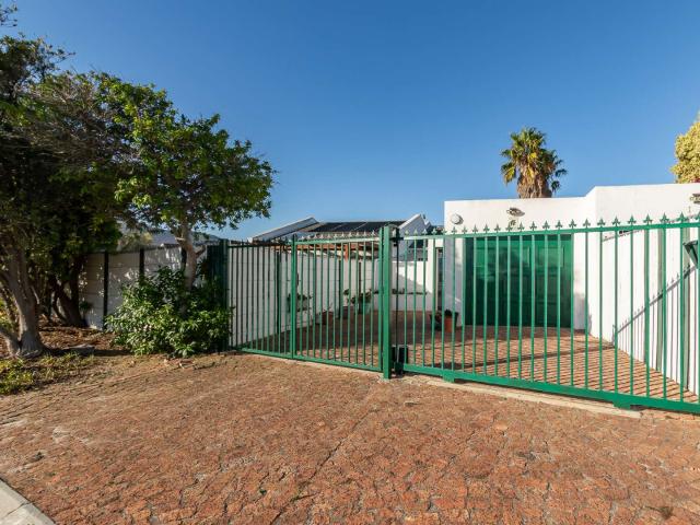House for rent in Cape Town Ward 64, Fish Hoek