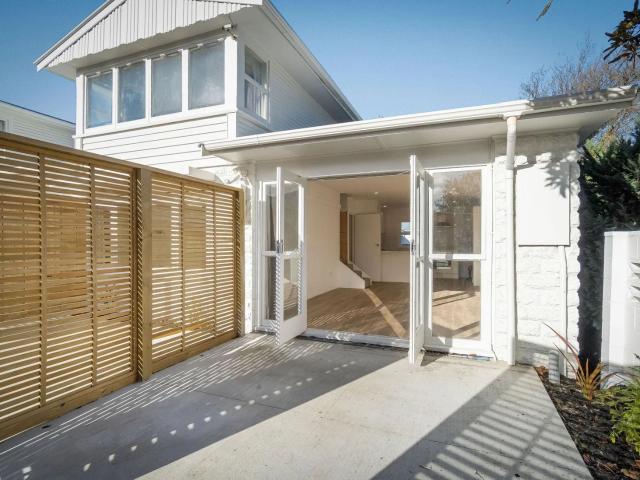 Apartment for rent in Heathcote, Canterbury