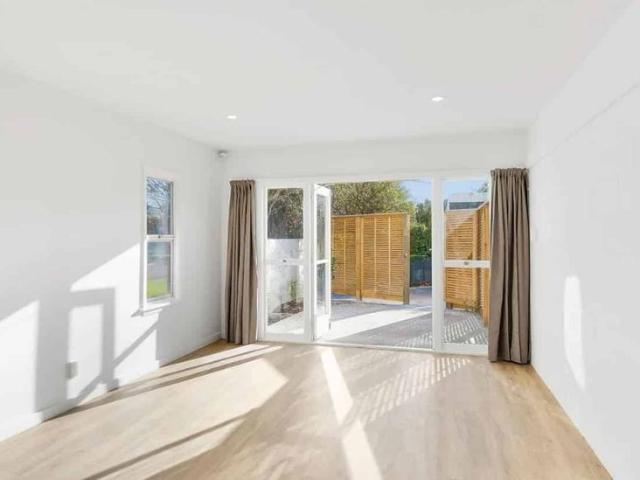 Apartment for rent in Heathcote, Canterbury