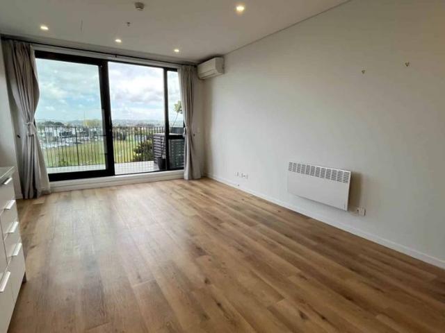 Apartment for rent in Waitākere, Waitākere Ranges