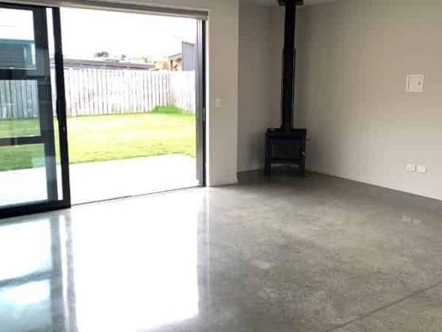 House for rent in Otakou
