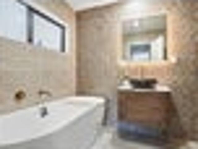House for sale in Oratia, Oroua County