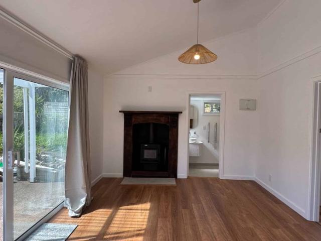 House for rent in Surfdale, Waiheke