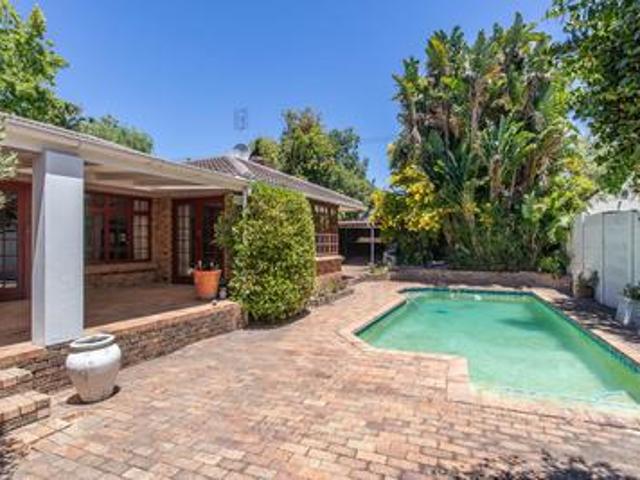 House for sale in Cape Town, Western Cape