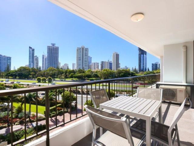 Apartment for rent in Surfers Paradise, Gold Coast City