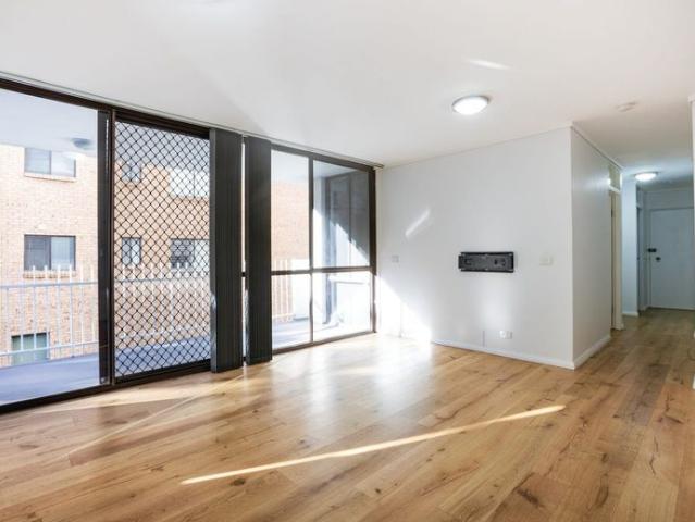 Apartment for rent in Wollongong West, New South Wales