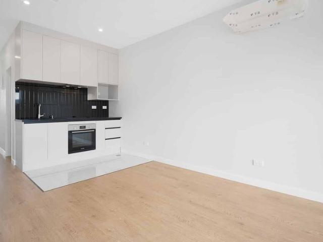 Apartment for rent in Paremoremo