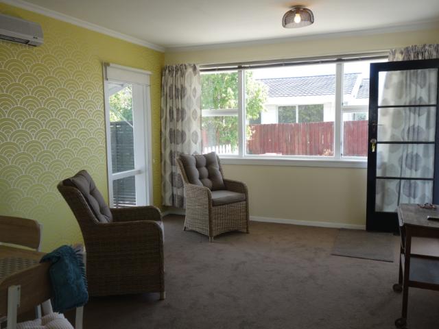 House for rent in Edgeware, Canterbury