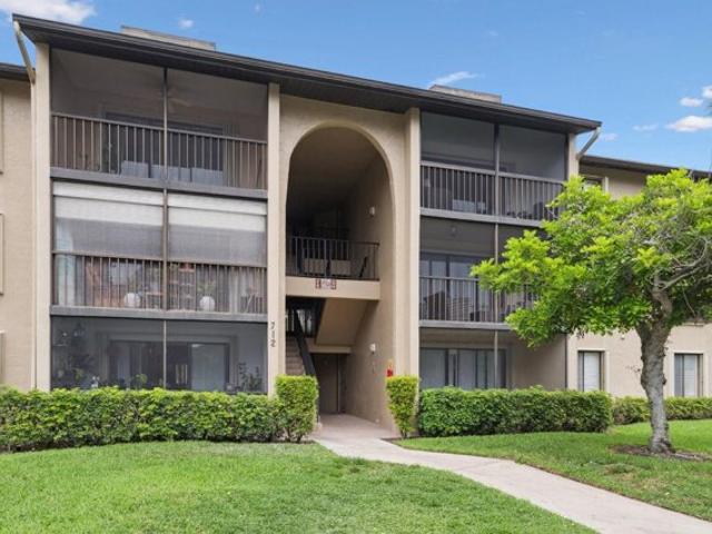 Condo for sale in Greenacres