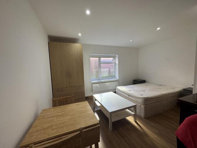 Apartment for rent in London Borough of Barnet, Greater London