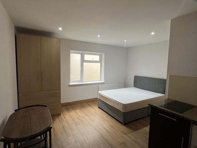 Studio for rent in Hendon, Greater London