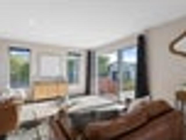 House for sale in Chaslands, Canterbury
