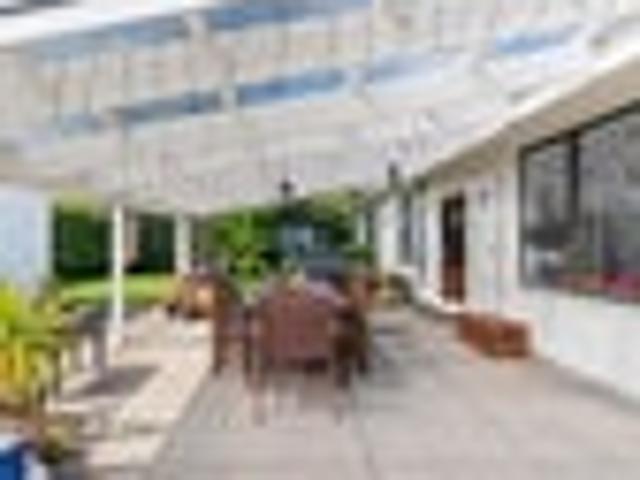 House for sale in Oratia, Oroua County