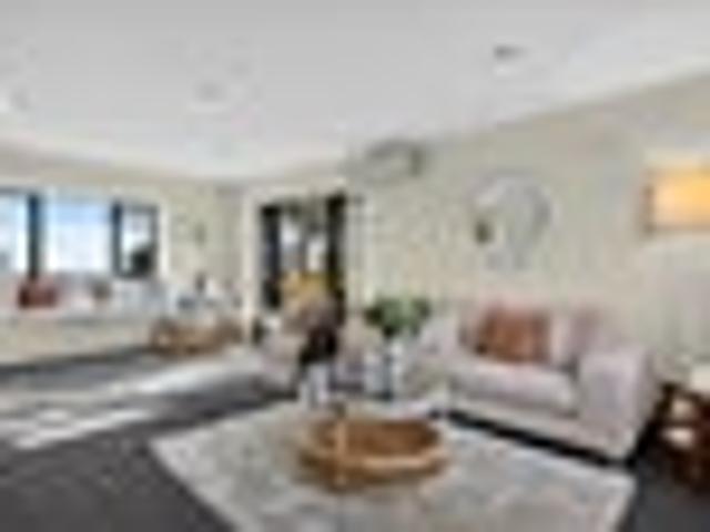 House for sale in Wairau Valley