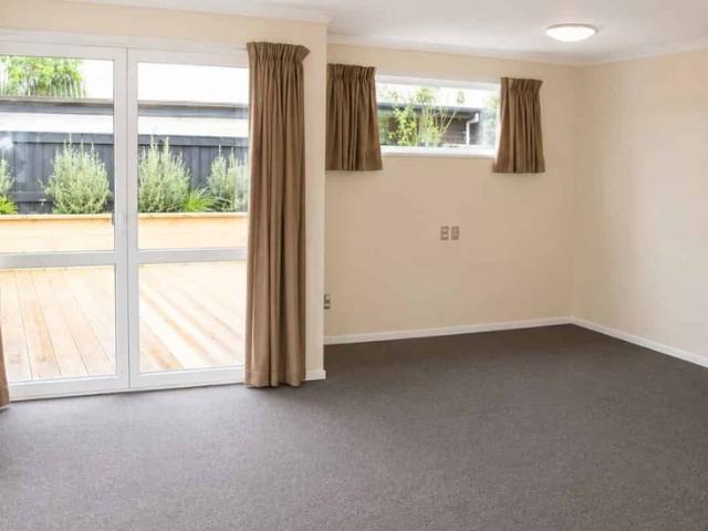 Townhouse for rent in Heathcote, Canterbury