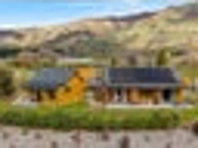 House for sale in Otakou