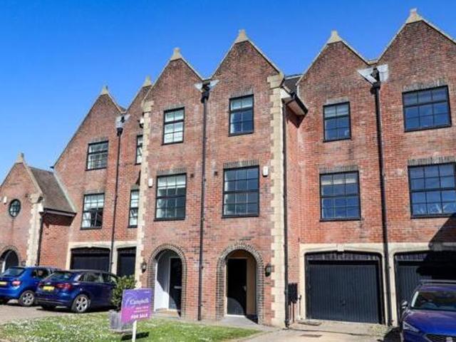 House for sale in Battle, Heathlands
