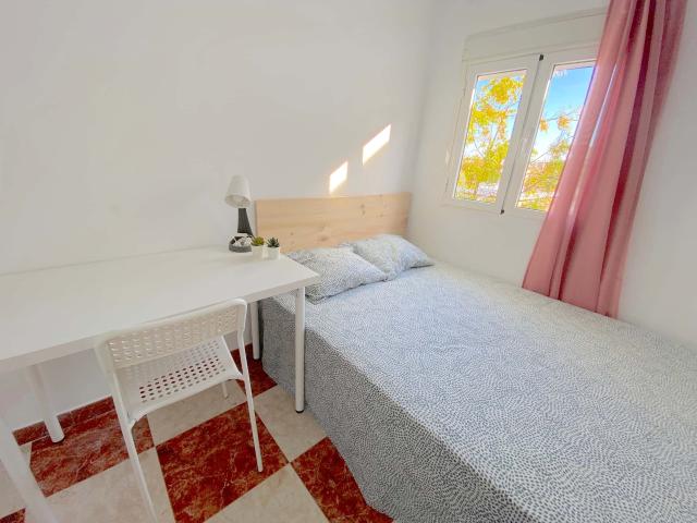 Habitación en alquiler en Nervión, Sevilla