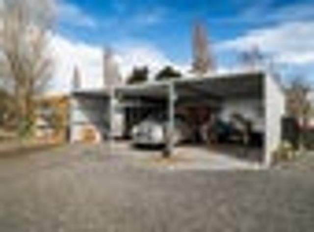 House for sale in Otakou