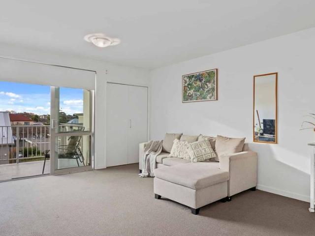 Apartment for rent in Heathcote, Canterbury