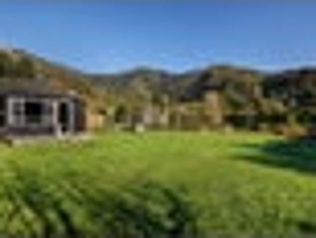 Land for sale in Marlborough