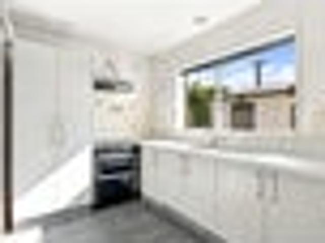 House for sale in Chaslands, Canterbury