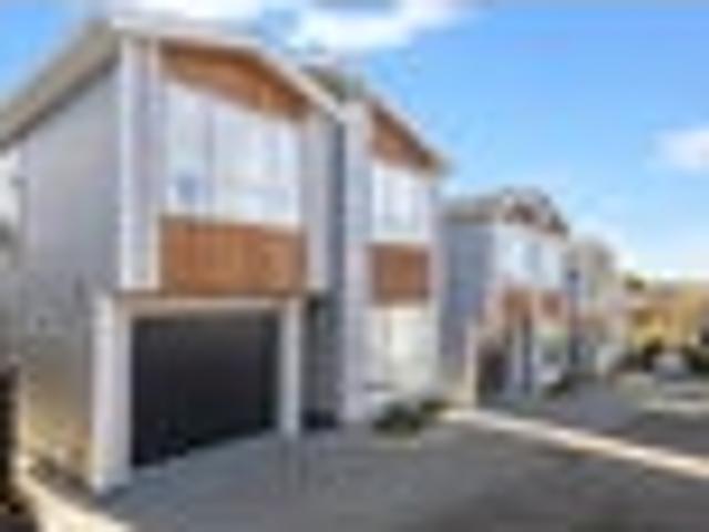 House for sale in Forrest Hill