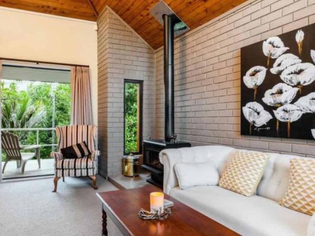 House for rent in Whangaparaoa