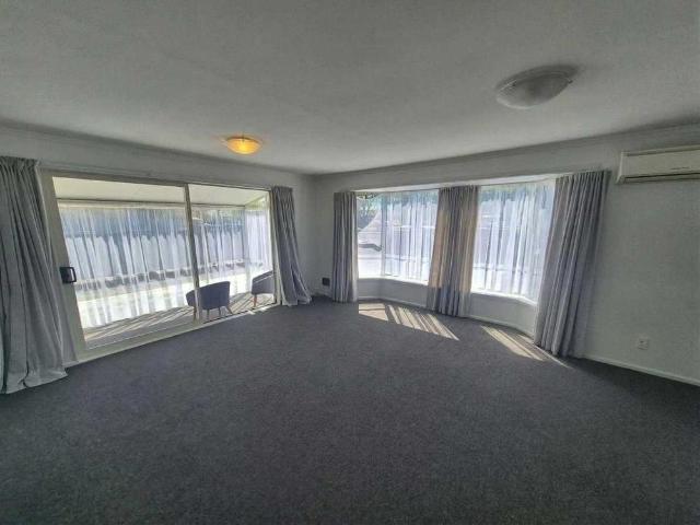 Apartment for rent in Redwood, Christchurch
