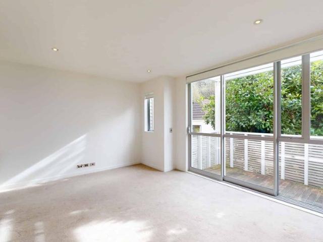 Townhouse for rent in Matata, Wellington