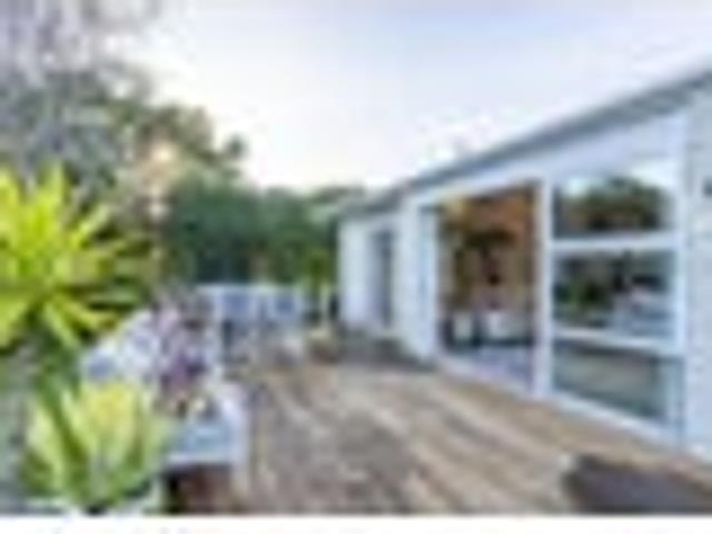 House for sale in Waikanae
