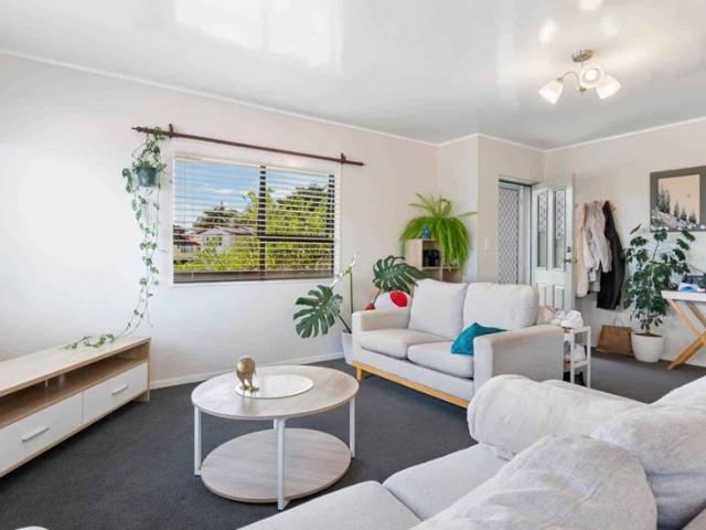 House for rent in Paremoremo, Oroua County