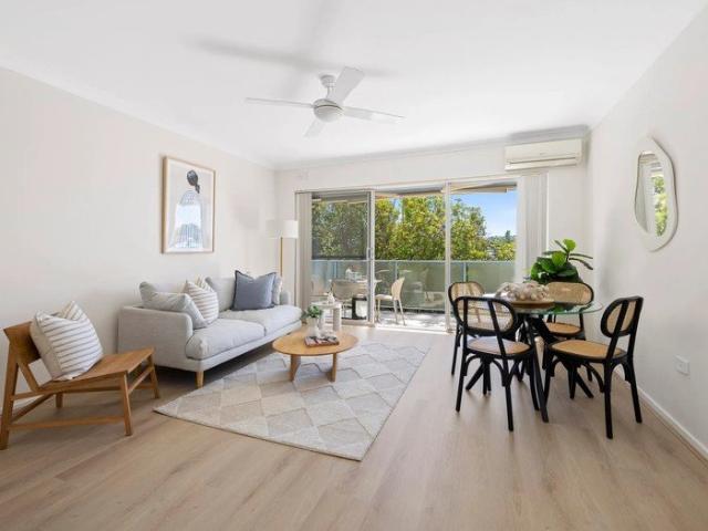 House for rent in Dee Why Beach, Sydney