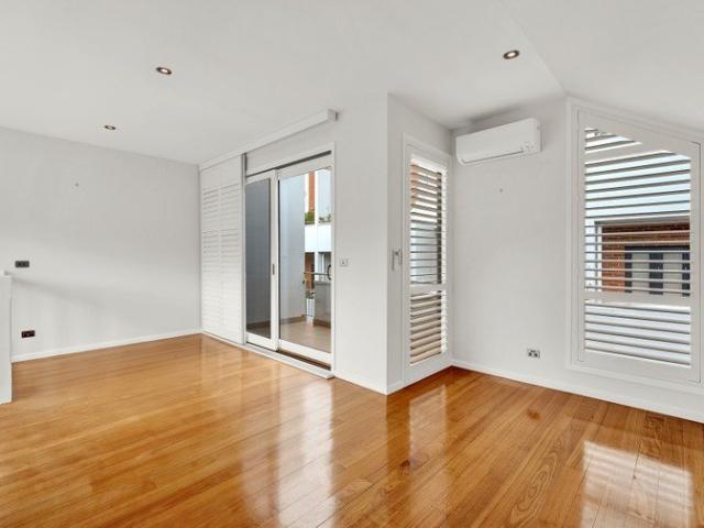 Townhouse for rent in Camerons Creek, Victoria