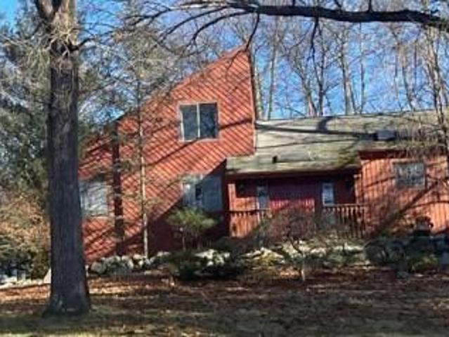 House for sale in Cortlandt Manor