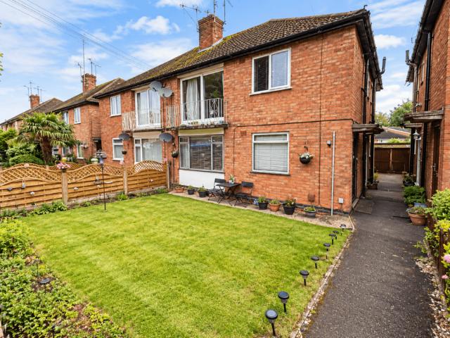 Apartment for rent in Stonehouse Estate, Coventry