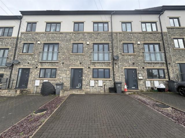 Apartment for rent in Greetland, West Yorkshire
