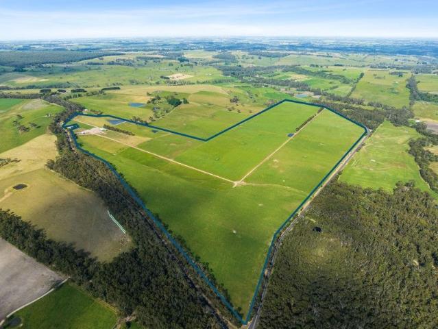 Cottage for sale in Cowleys Creek, Victoria