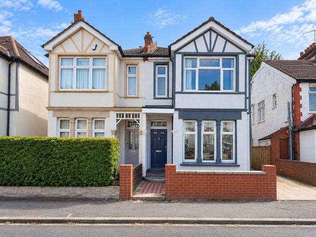 House for rent in London Borough of Hounslow, Greater London