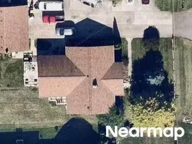 House for sale in Farmington
